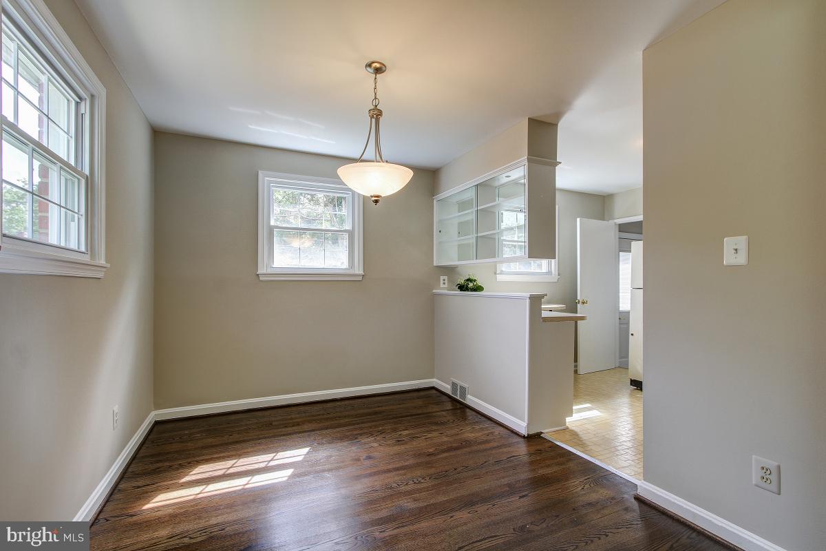 4804 Red Fox Road Rockville, MD 20852 - Photo 10 of 31 Gallery Image 10