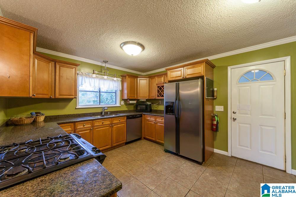 3009 Dolly Ridge Drive Birmingham, AL 35243 - Photo 13 of 42