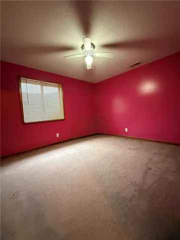 $405,000 | 10130 West 2400th Road, Fontana, KS 66026