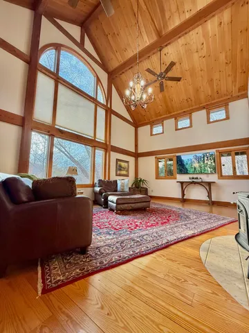 $1,250,000 | 6461 Highway 30, Decatur, TN 37322