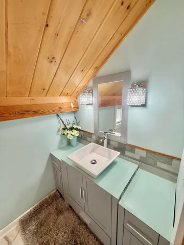 $1,250,000 | 6461 Highway 30, Decatur, TN 37322