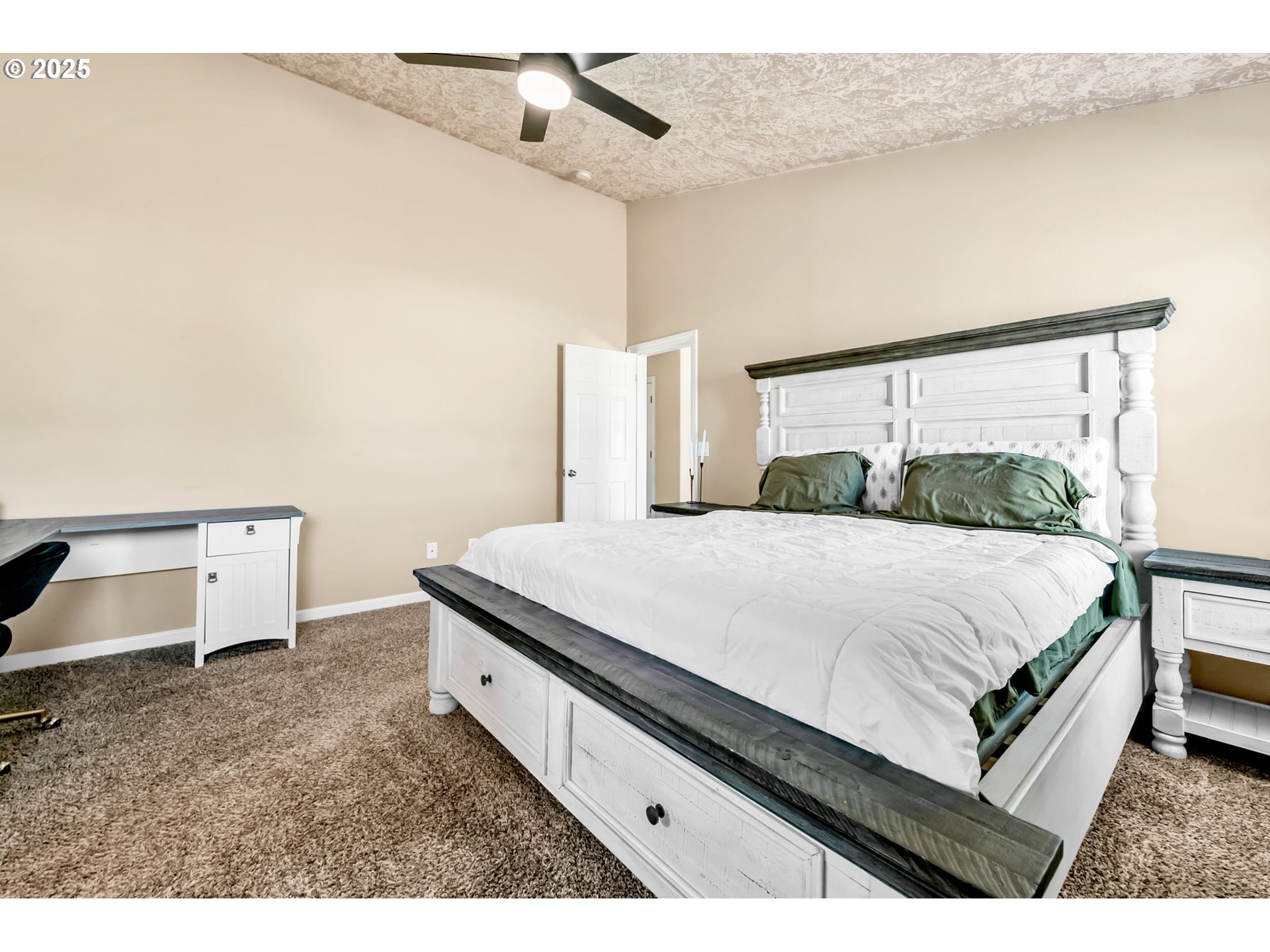 525 12th Street Aumsville, OR 97325 - Photo 11 of 23 a bedroom with a bed and a large mirror