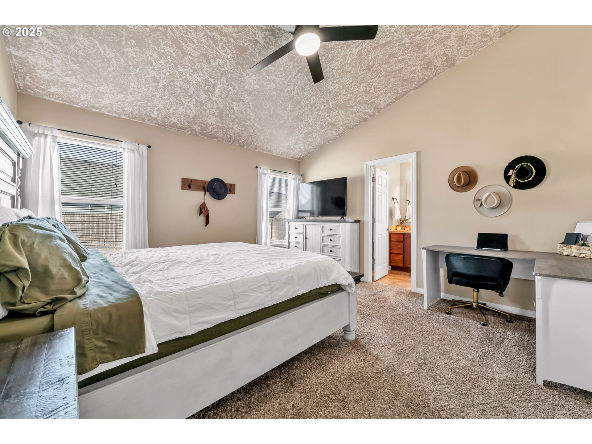 525 12th Street Aumsville, OR 97325 - Photo 12 of 23 a bed room with a bed and a chair