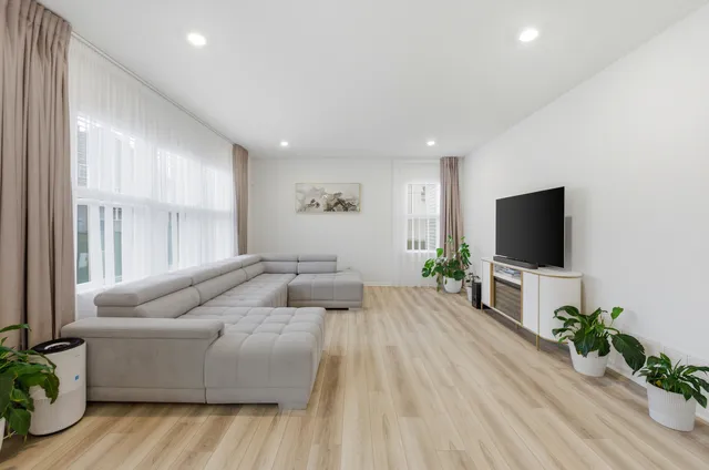 $4,000 | 8503 Rosehall Drive, Joliet, IL 60431