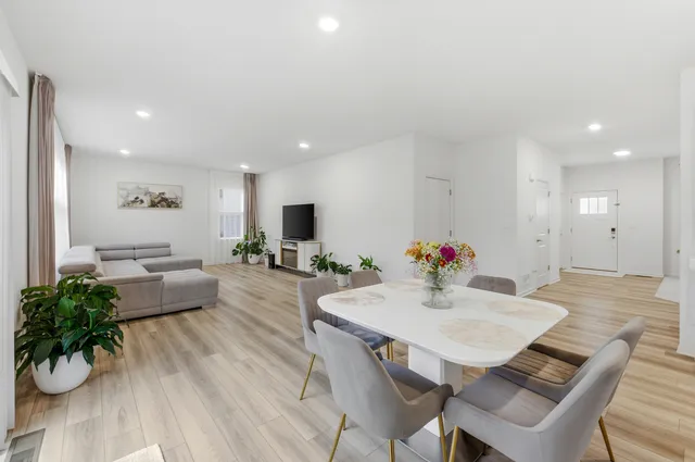 $4,000 | 8503 Rosehall Drive, Joliet, IL 60431