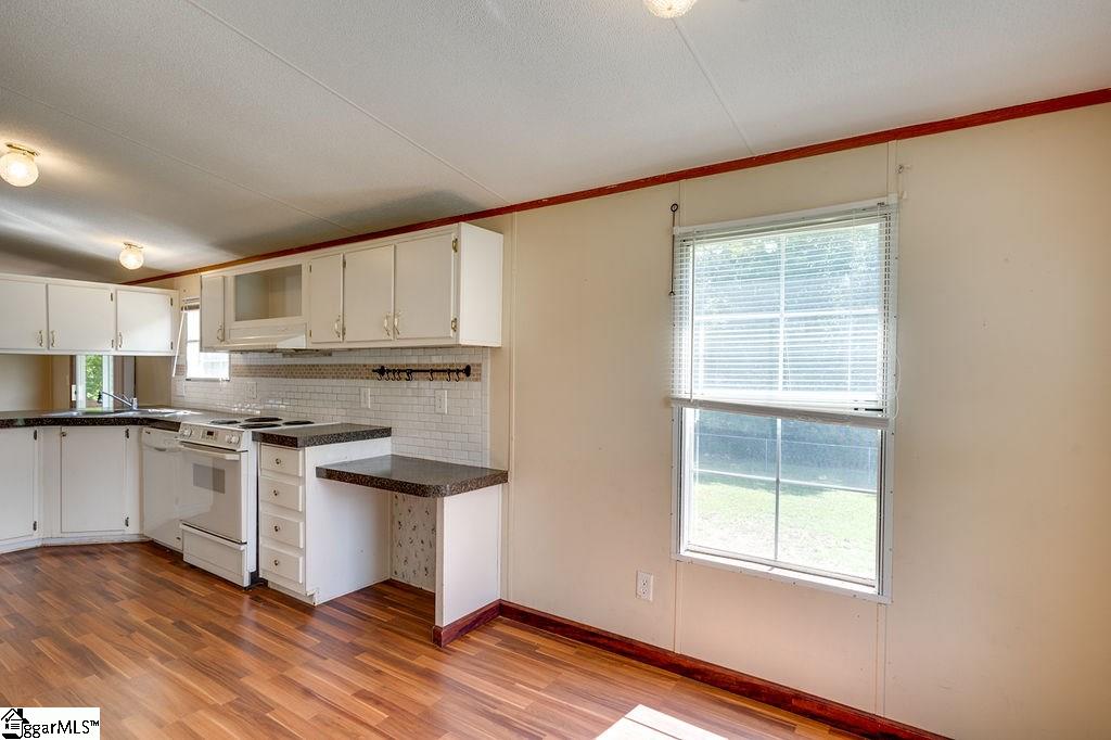 303 Bogey Drive Fountain Inn, SC 29644 - Photo 10 of 30
