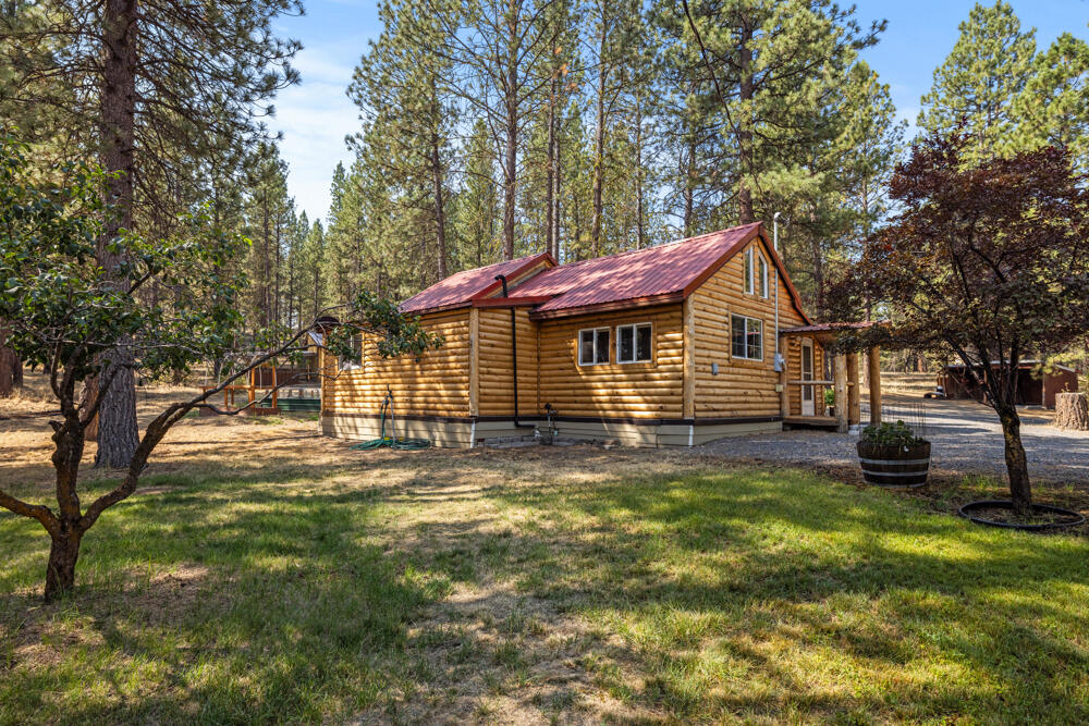 9630 Sprague River Road Chiloquin, OR 97624 - Photo 5 of 62 9630SpragueRiverRd.-28