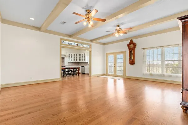$999,000 | 664 Farm To Market Road 182, Valley Mills, TX 76689