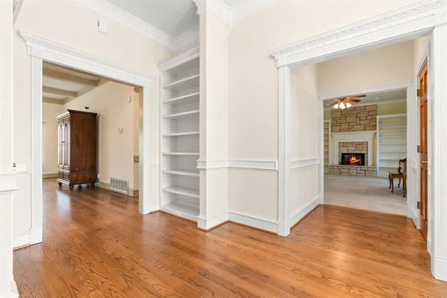 wooden floor and closet in a room