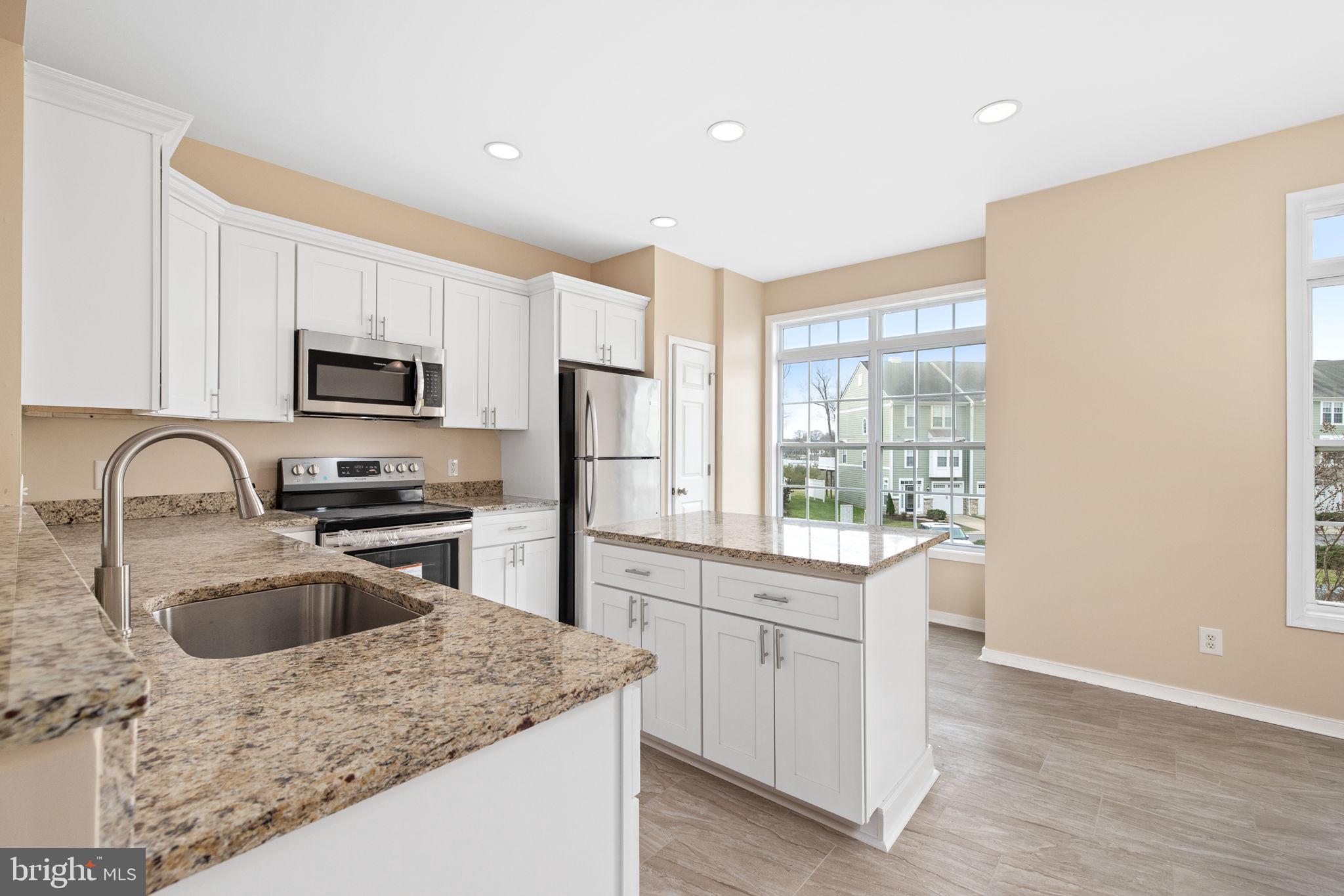 207 Monroe Point Drive Colonial Beach, VA 22443 - Photo 3 of 44