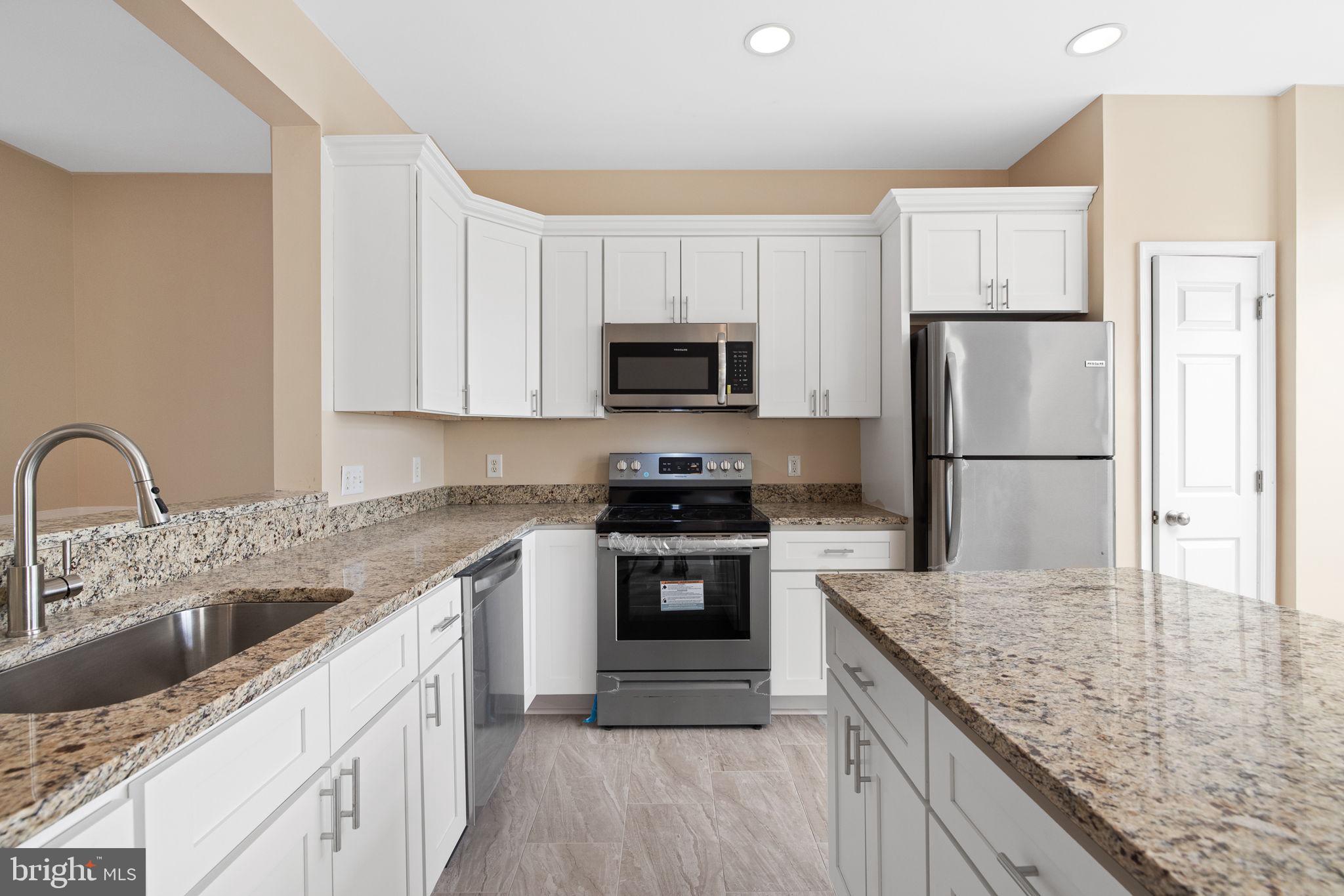 207 Monroe Point Drive Colonial Beach, VA 22443 - Photo 4 of 44