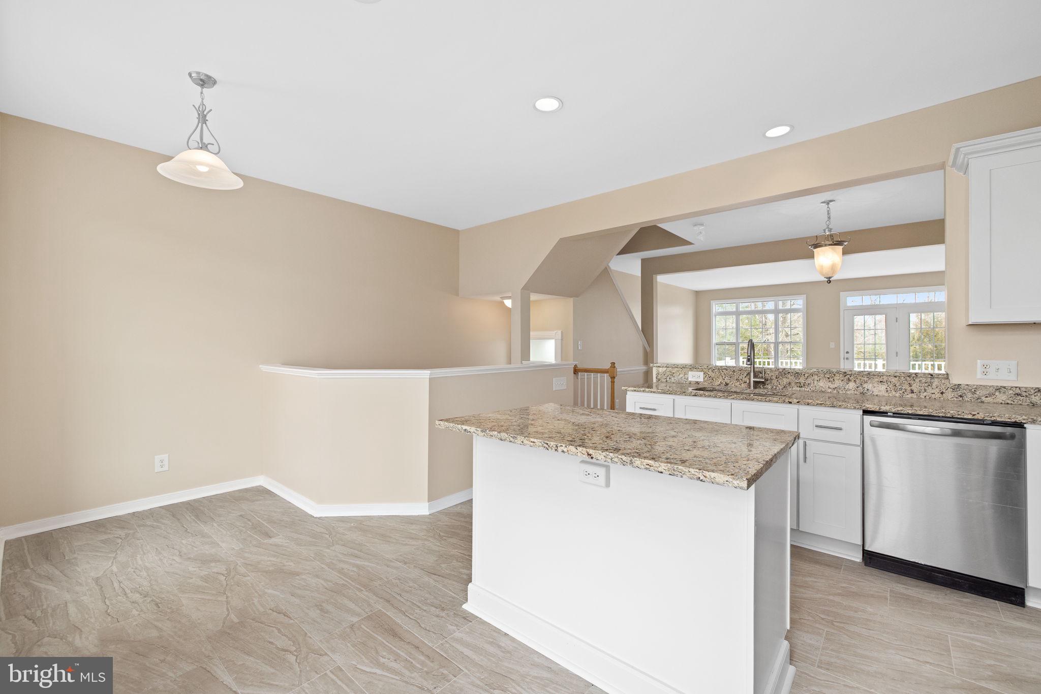 207 Monroe Point Drive Colonial Beach, VA 22443 - Photo 7 of 44