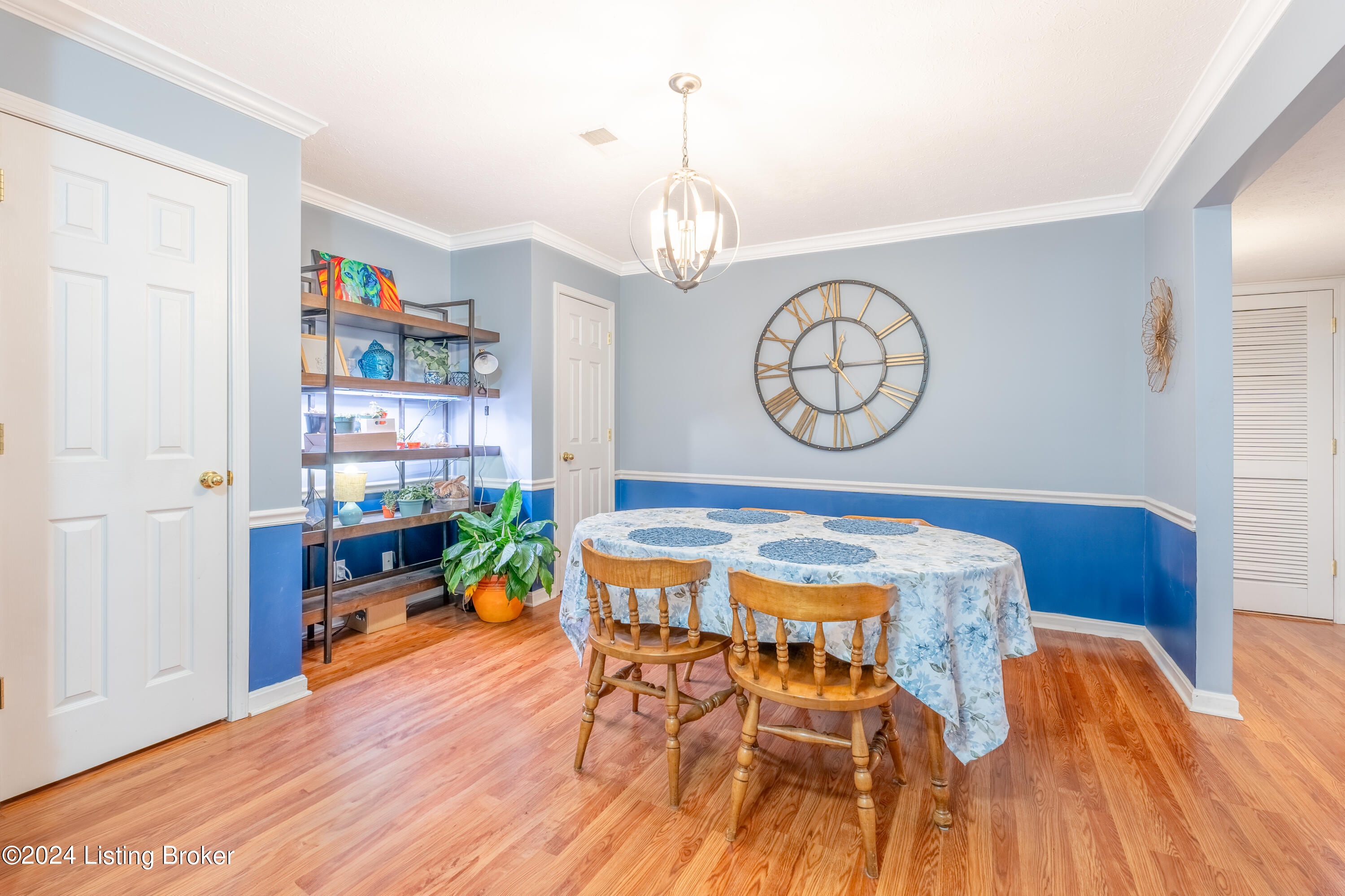410 Mockingbird Valley Road, Unit 24 Louisville, KY 40207 - Photo 5 of 26 5-Dining