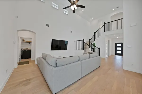 $3,900 | 3513 Burdock Lane, Venus, TX 76084