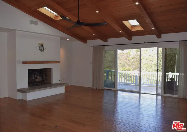 $7,500 | 11365 Chalon Road, Los Angeles, CA 90049