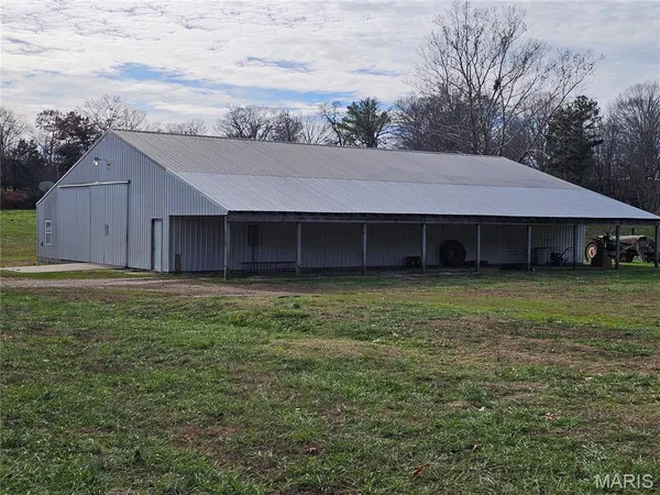 $275,000 | 1469 K Highway, Fremont, MO 63941