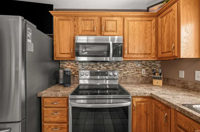 $475,000 | 53271 County Murray Drive, Granger, IN 46530