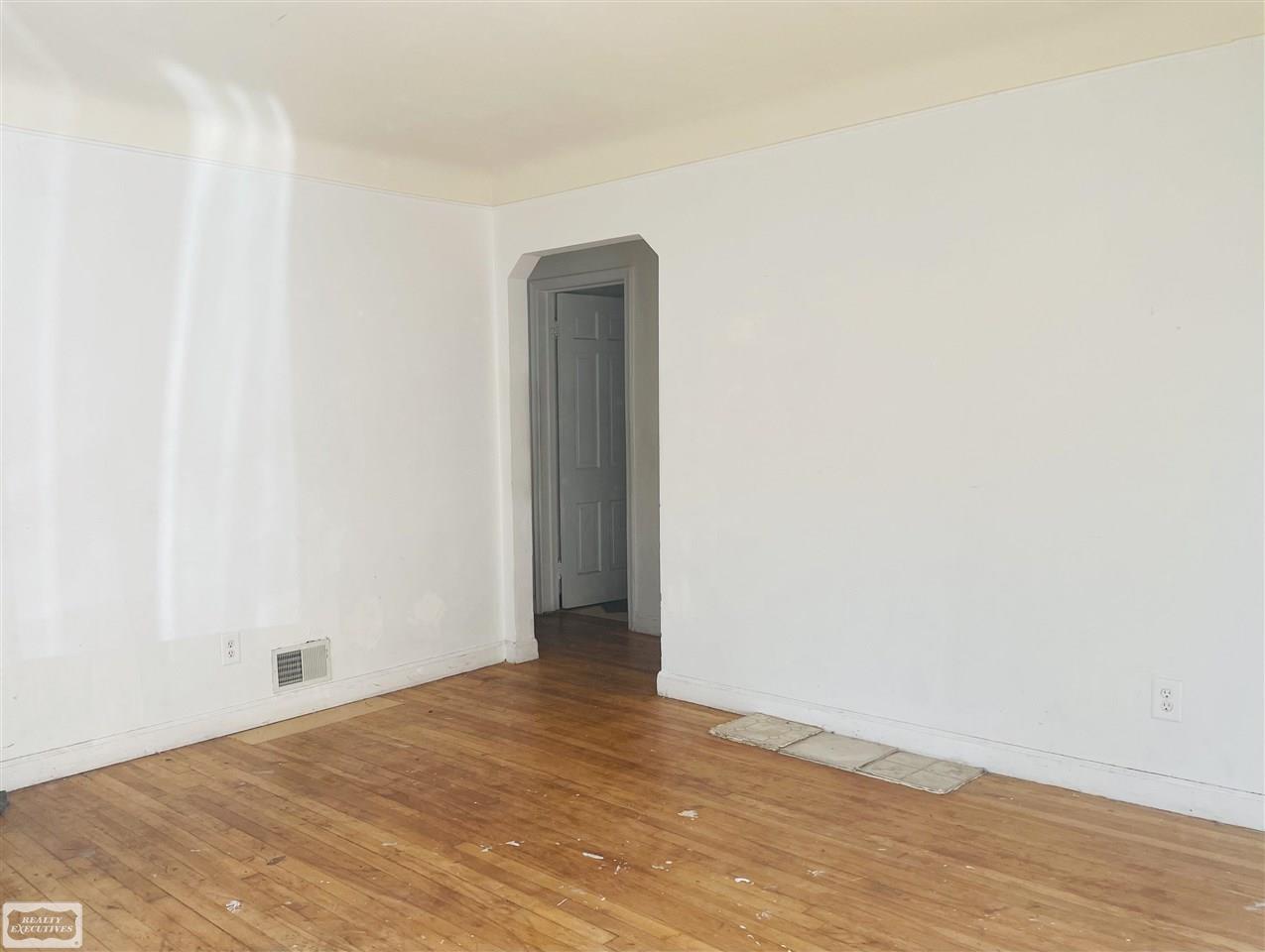 1320 South Campbell Road Royal Oak, MI 48067 - Photo 2 of 6