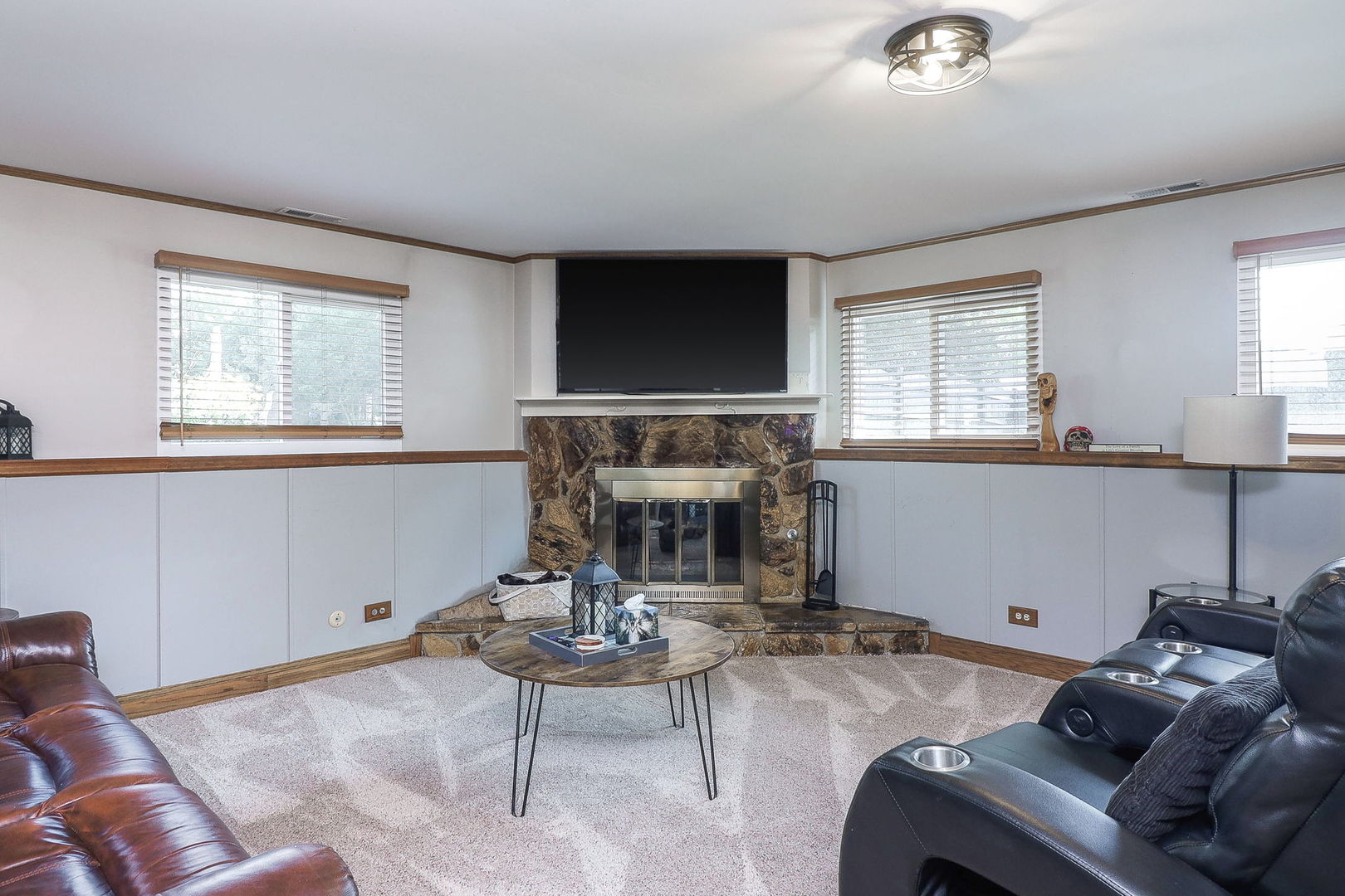 57 Lockman Circle Elgin, IL 60123 - Photo 16 of 25 Gallery Image 16