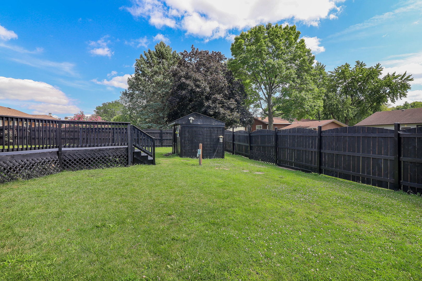 57 Lockman Circle Elgin, IL 60123 - Photo 23 of 25 Gallery Image 23