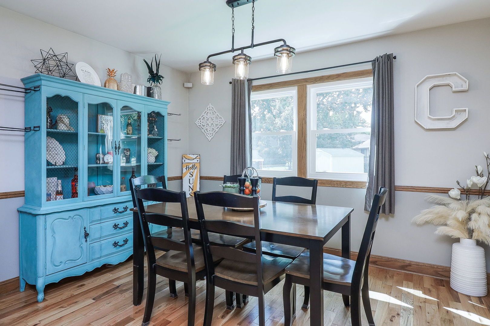 57 Lockman Circle Elgin, IL 60123 - Photo 6 of 25 Gallery Image 6
