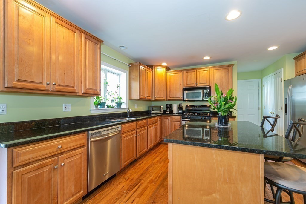 2 MacIntosh Lane Ashland, MA 01721 - Photo 2 of 21 Gallery Image 2