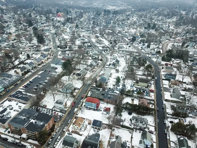 $300,000 | 9 Ledge Hill Road, Boston, MA 02132