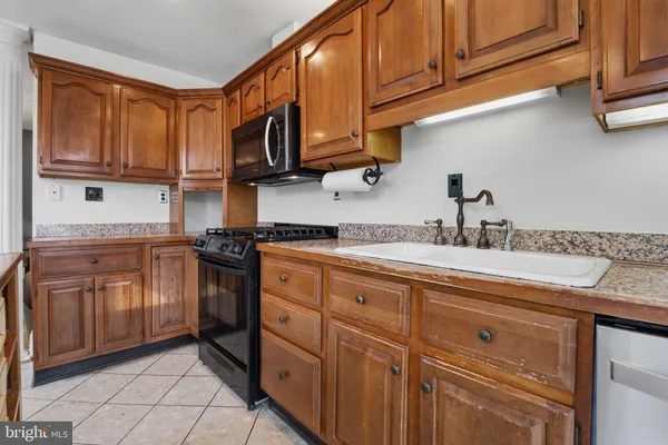 $675,000 | 2205 East Pratt Street, Baltimore, MD 21231