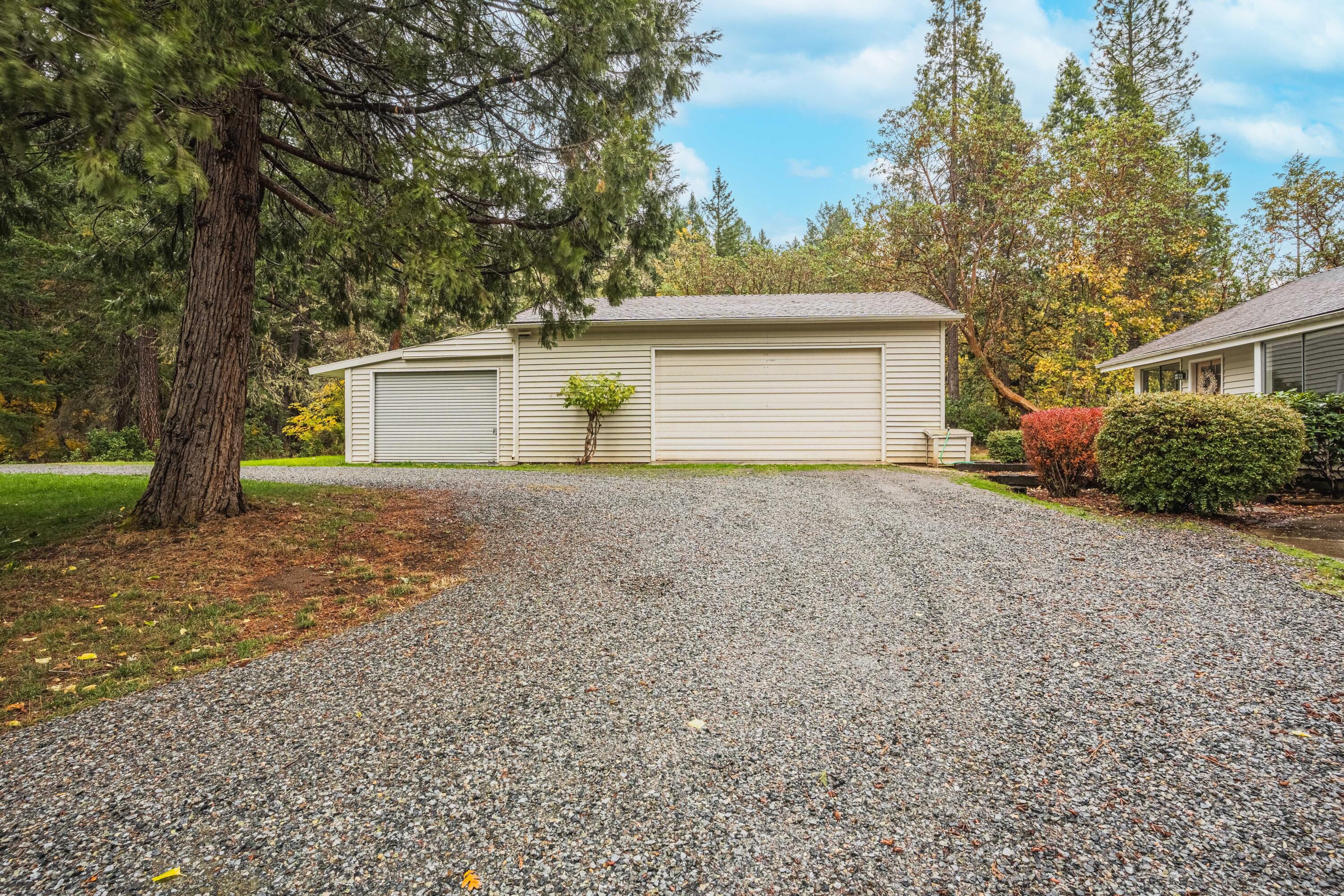 111 Marble Mountain Road Grants Pass, OR 97527 - Photo 29 of 45 29
