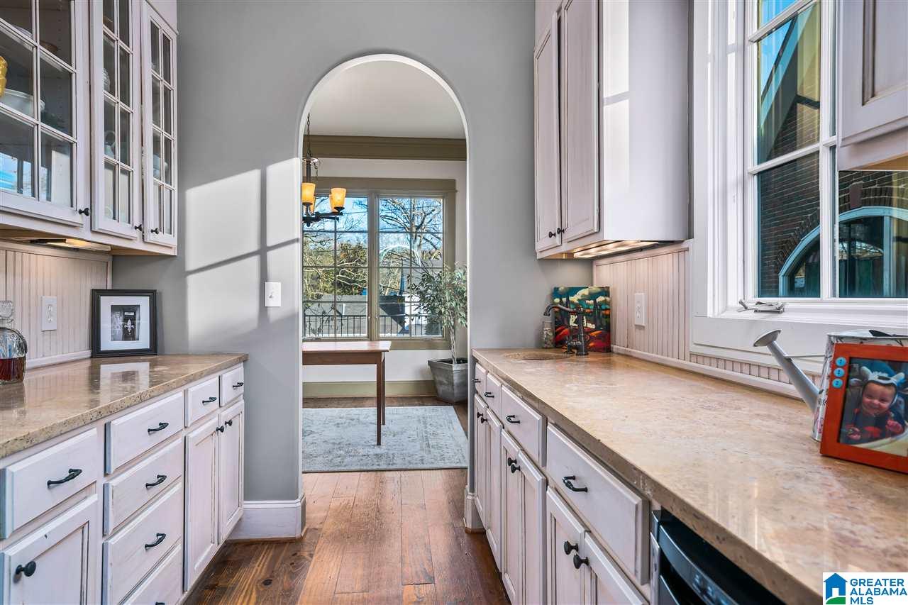 1086 Columbiana Road Birmingham, AL 35209 - Photo 18 of 31