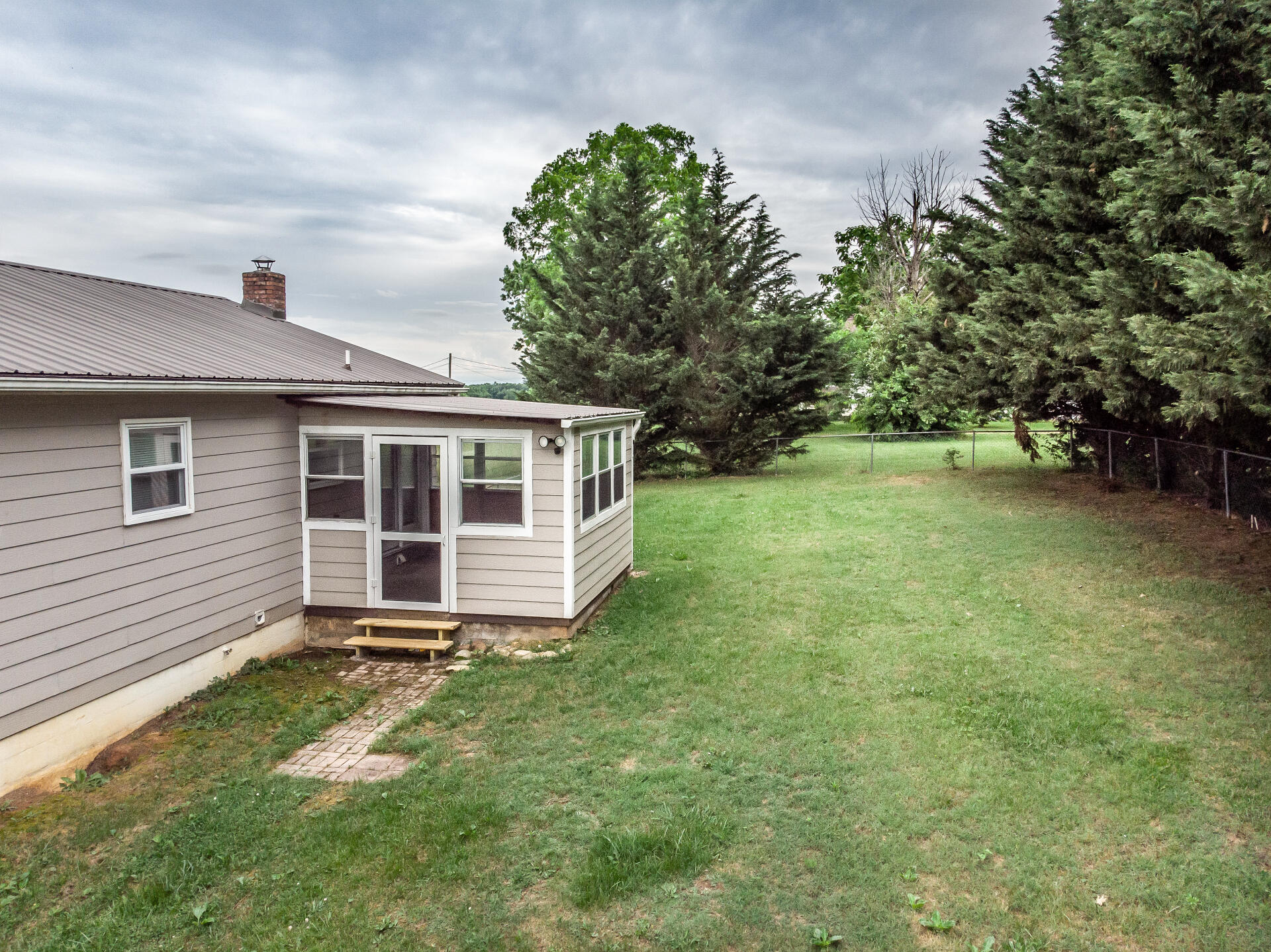 895 Old Snapps Ferry Road Chuckey, TN 37641 - Photo 5 of 77 895OldSnapp_047