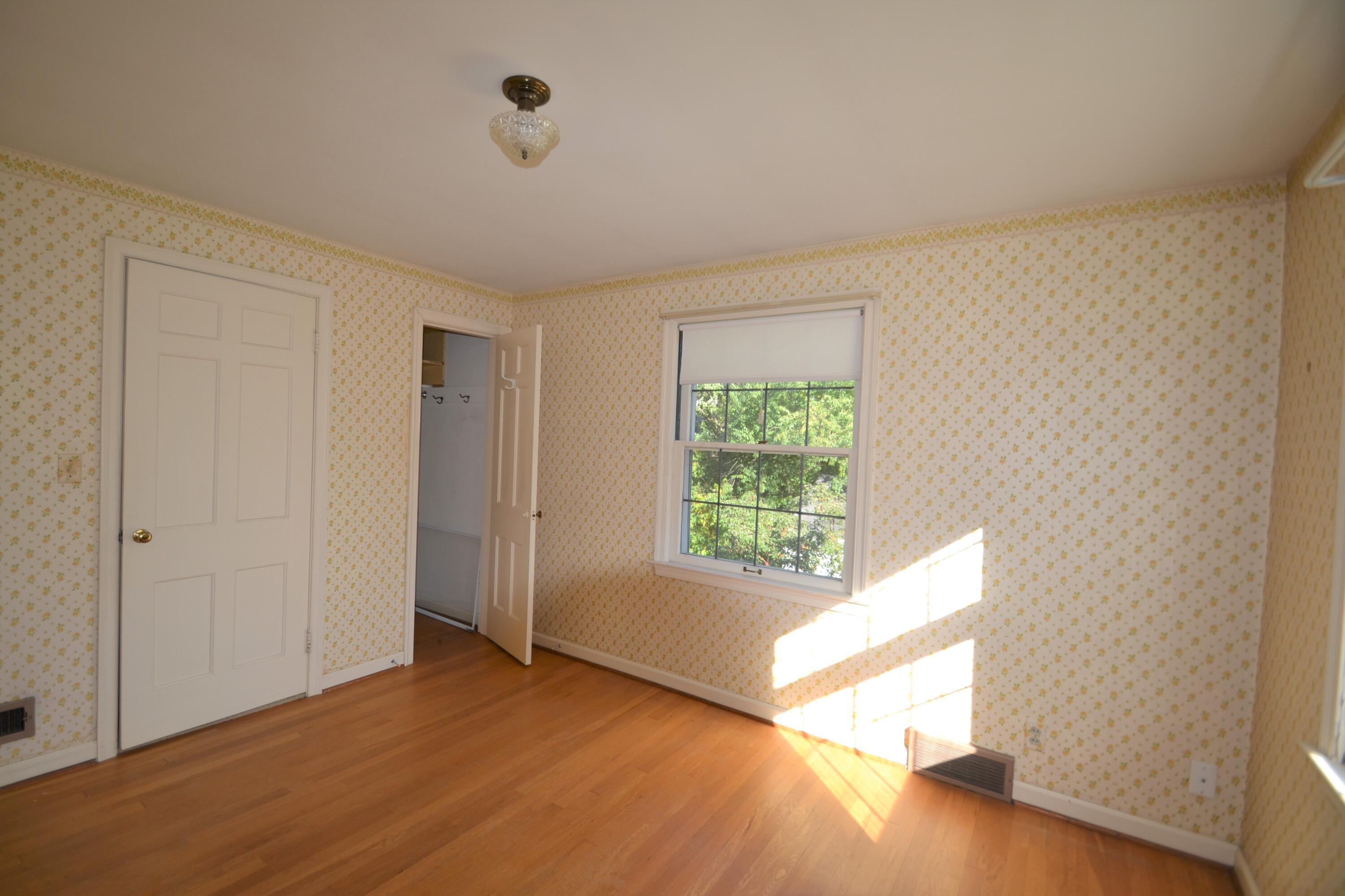 242 South Chesterfield Road Columbus, OH 43209 - Photo 18 of 29 Gallery Image 18