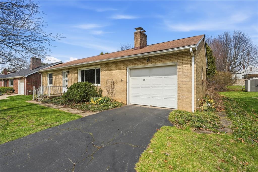 206 East McQuistion Road Butler, PA 16001 - Photo 2 of 32 Gallery Image 2