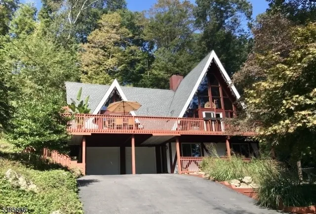 $585,000 | 658 Winding Brook Lane, Califon, NJ 07830