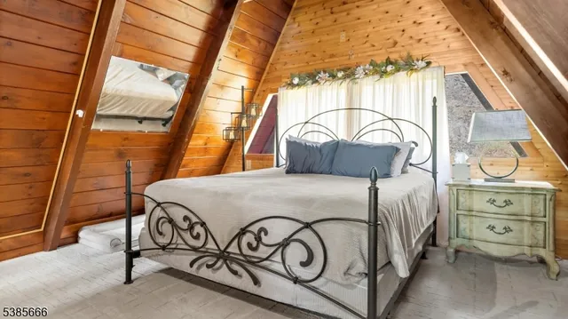 $585,000 | 658 Winding Brook Lane, Califon, NJ 07830