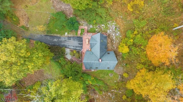 $585,000 | 658 Winding Brook Lane, Califon, NJ 07830