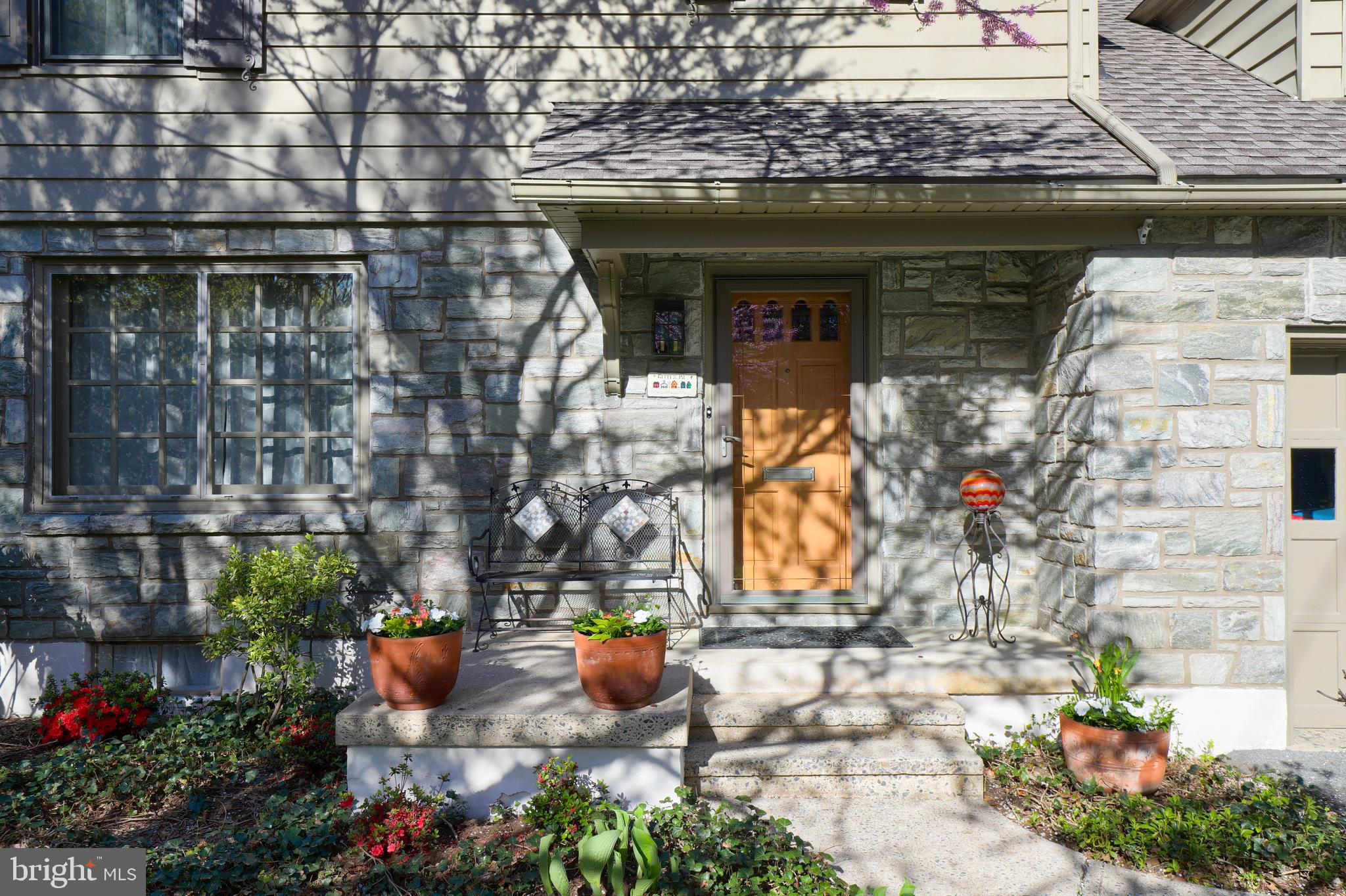 310 Linden Street Lititz, PA 17543 - Photo 3 of 56
