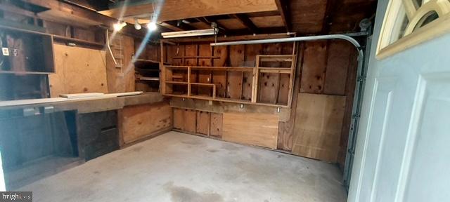 128 Louise Road New Castle, DE 19720 - Photo 17 of 26 Garage/shed storage