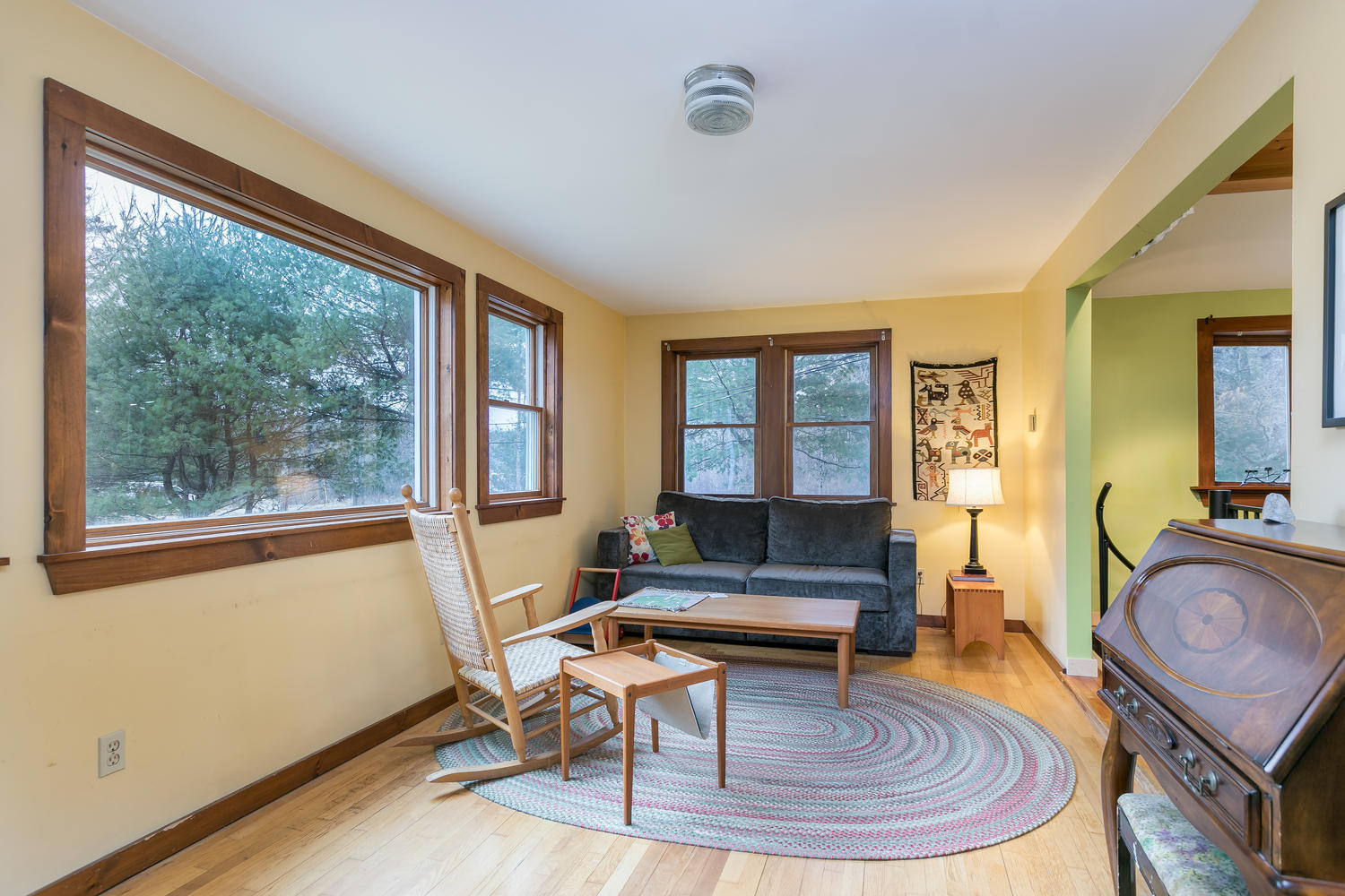 48 Hunter Road Freeport, ME 04032 - Photo 3 of 34 Living room