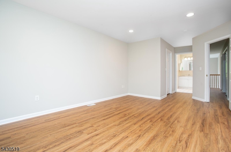 643 Old Dover Road Morris Plains, NJ 07950 - Photo 18 of 26