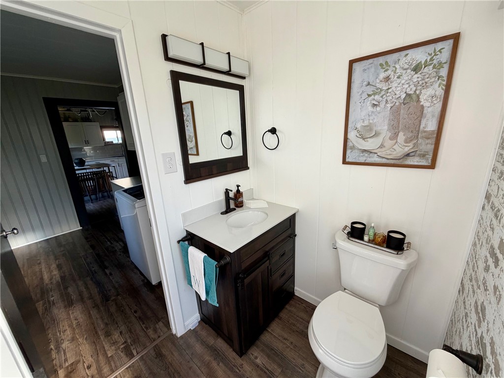 2048 Ridge Road Ontario, NY 14519 - Photo 14 of 47 1st floor full bath