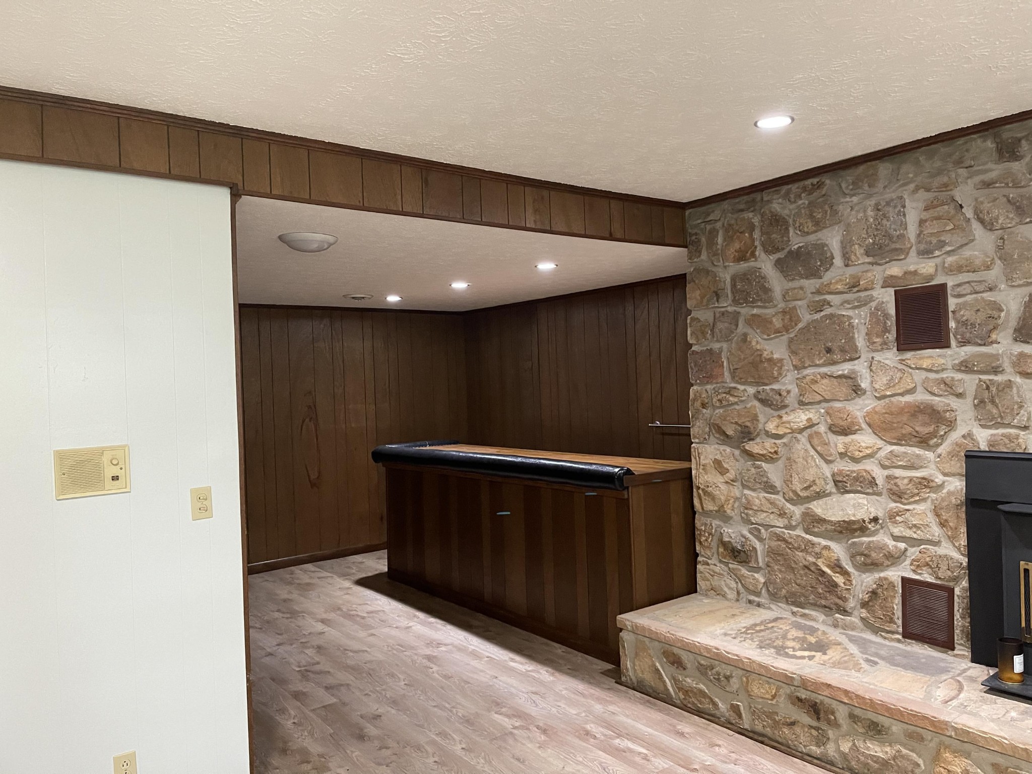 1616 Golf Course Road Newport, TN 37821 - Photo 21 of 38 a view of entryway with a rug