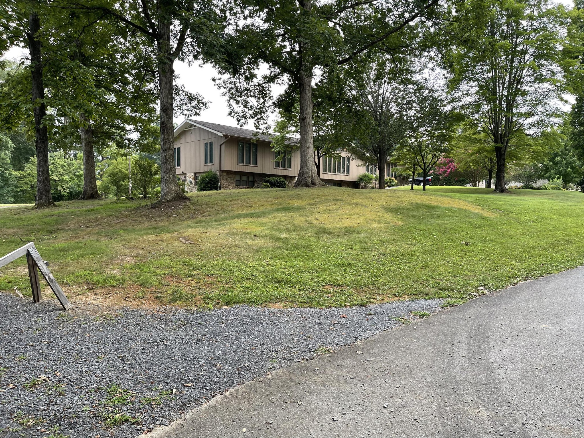 1616 Golf Course Road Newport, TN 37821 - Photo 29 of 38 a view of a house with a backyard
