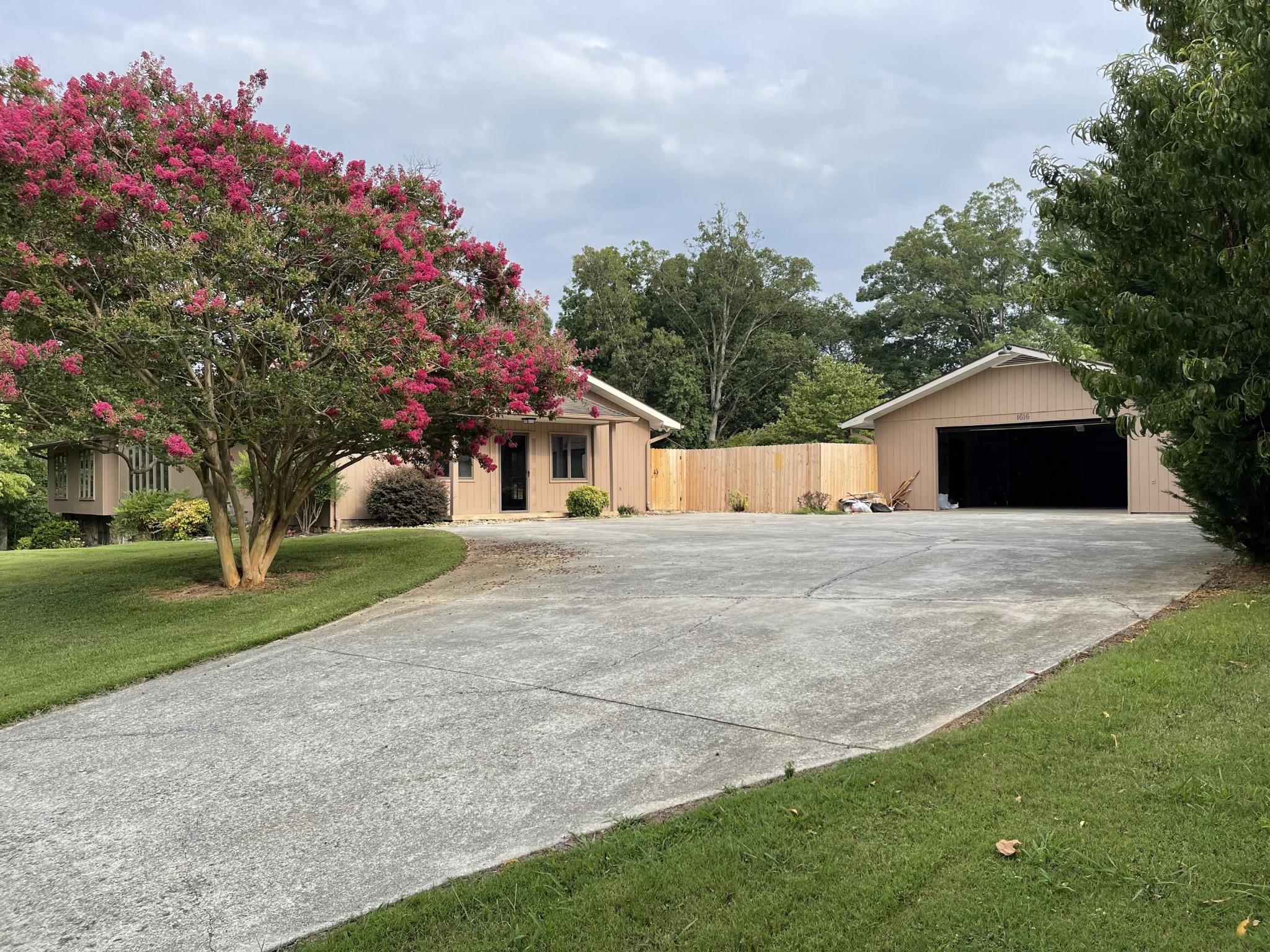 1616 Golf Course Road Newport, TN 37821 - Photo 5 of 38 a front view of a house with yard and tree s