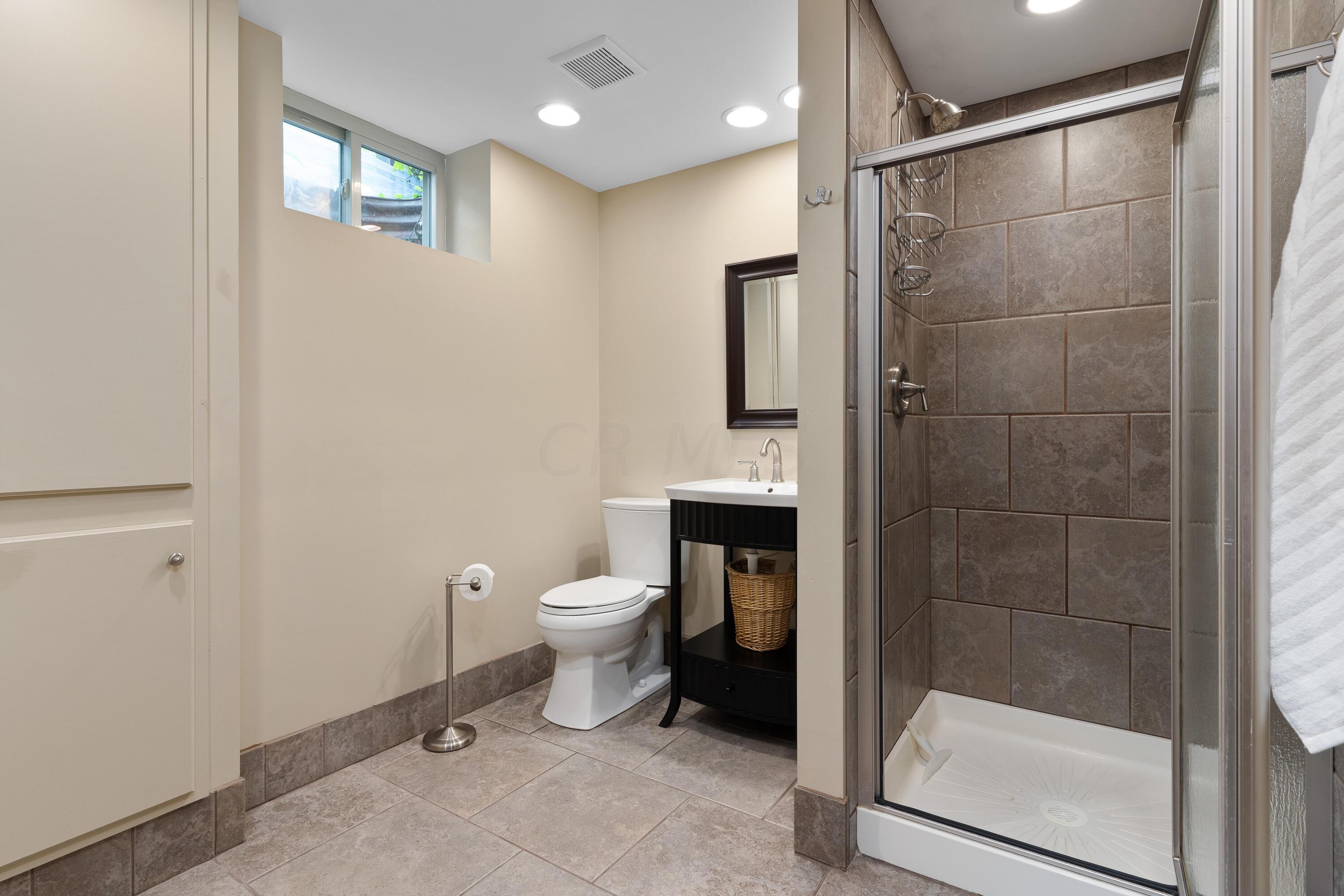2583 Welsford Road Columbus, OH 43221 - Photo 37 of 42 2583 Welsford Rd_38