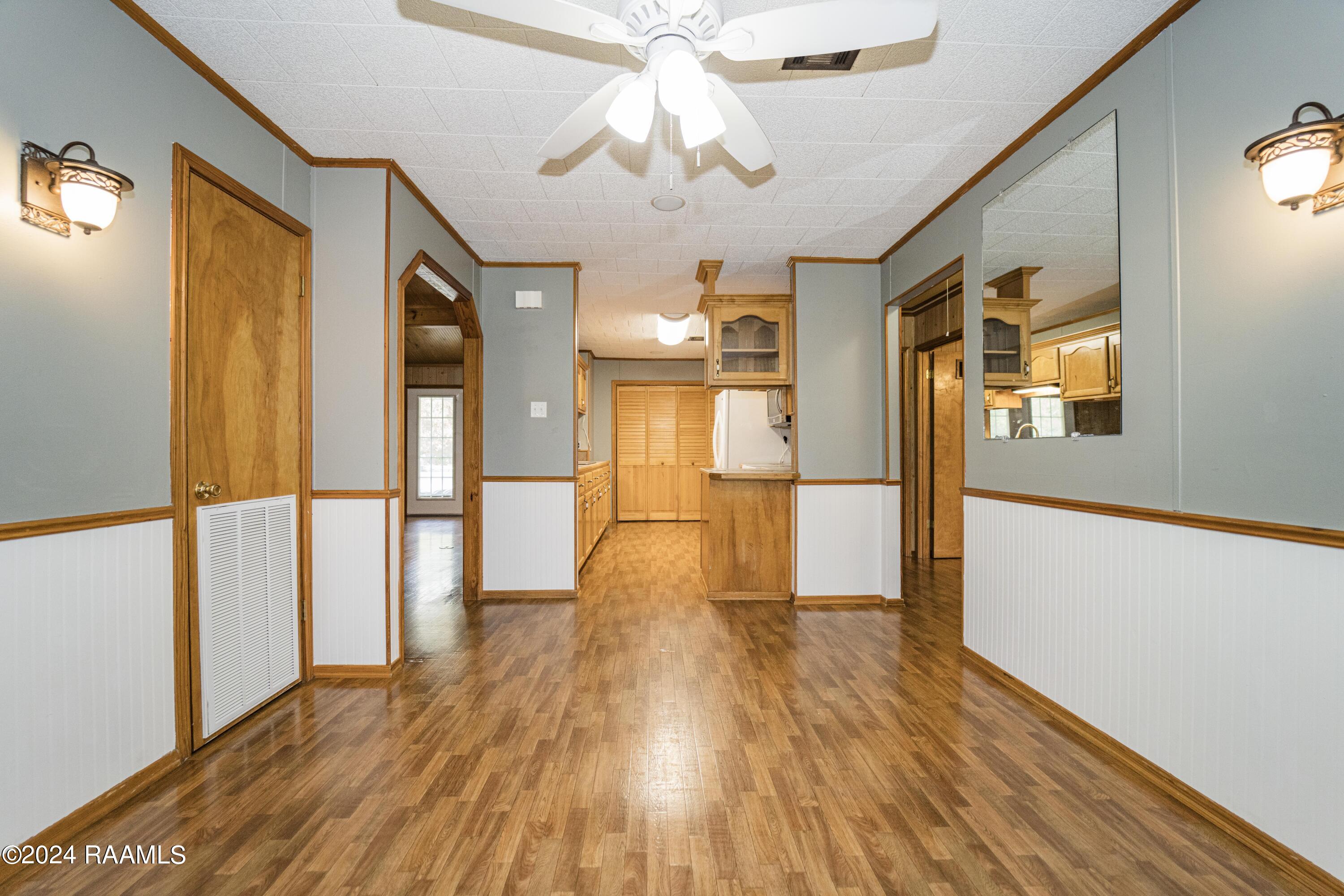 916 Sharon Drive Youngsville, LA 70592 - Photo 14 of 37 Dining2