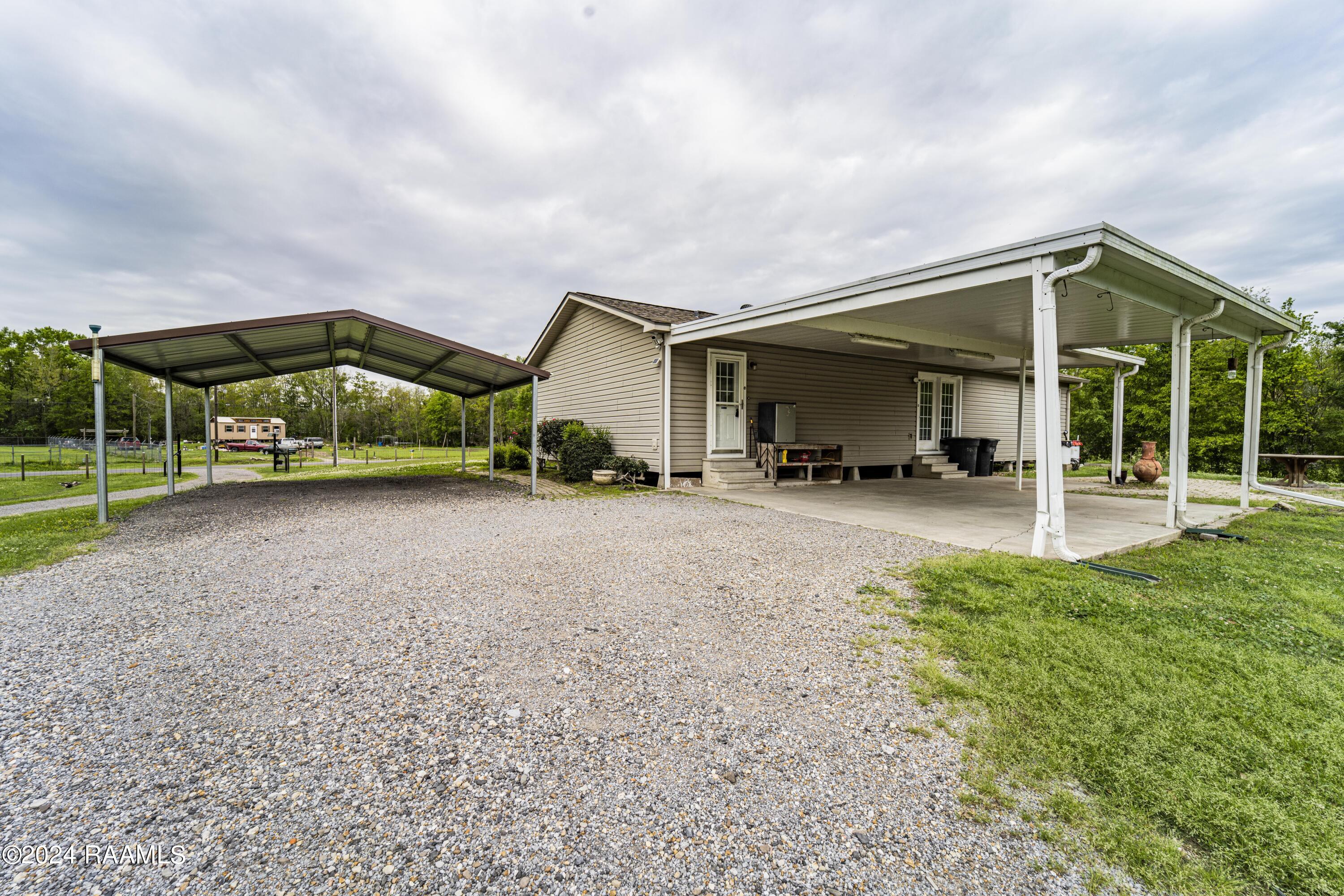 916 Sharon Drive Youngsville, LA 70592 - Photo 24 of 37 Back1