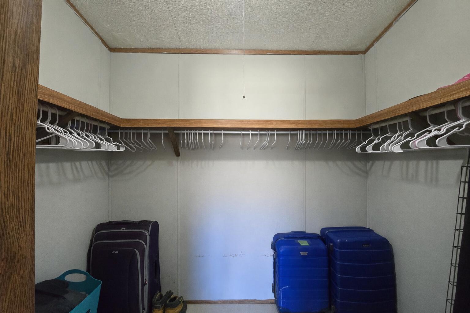 1085 Roohs Store-Craycraft Road Columbia, KY 42728 - Photo 17 of 26 Walk in Closet