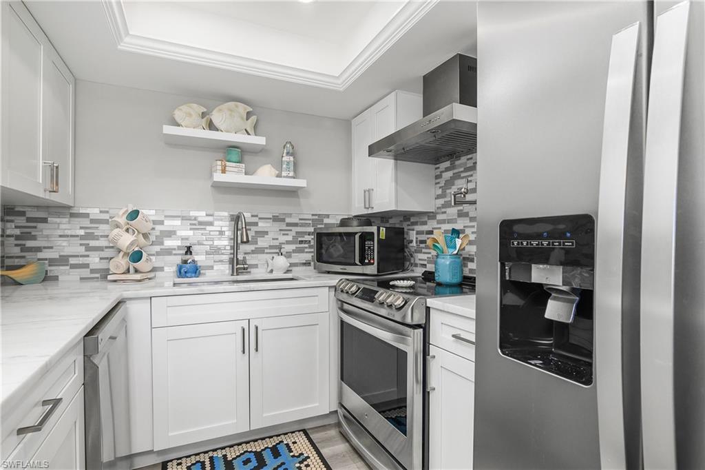136 Harrison Road, Unit L4 Naples, FL 34112 - Photo 16 of 37 Gallery Image 16
