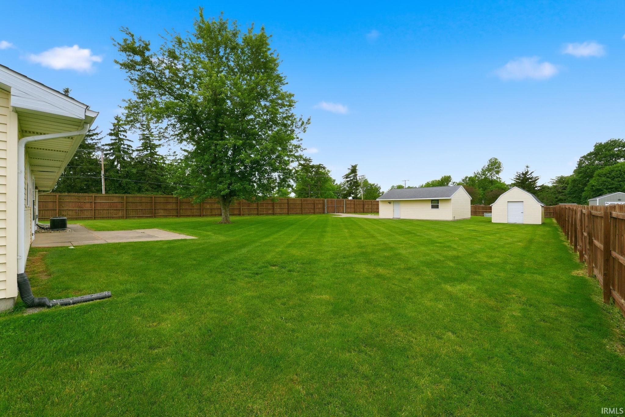 14509 Ridgecrest Drive Leo, IN 46765 - Photo 2 of 38